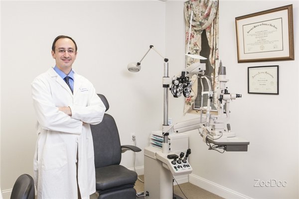 Dynamic Eye Doctor In Caldwell Background in HD Dynamic Eye Doctor In Caldwell Background in HD