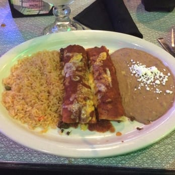 El Arroyo - Enchilada plate (beef) with chipotle sauce - Mexican Near Me - Arlington, Texas