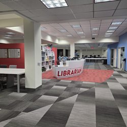 San Jacinto College - South Campus - Library reference desk