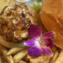 Kitzie's Restaurant & Lounge Club - Crab cake