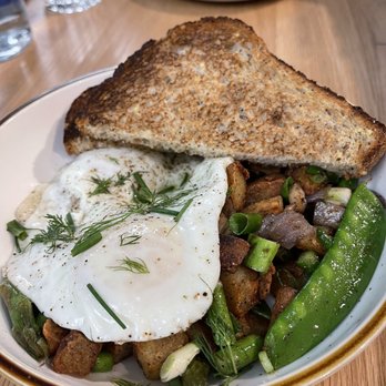 The Speckled Egg PGH - Hen's Hash - Breakfast & Brunch Near Me - Pittsburgh, Pennsylvania