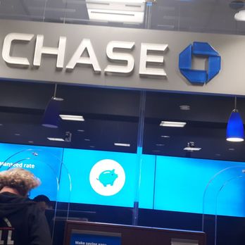Chase Bank - Still one of my favorite Banks always helpful with so many different things. - Banks & Credit Unions Near Me - San Diego, California