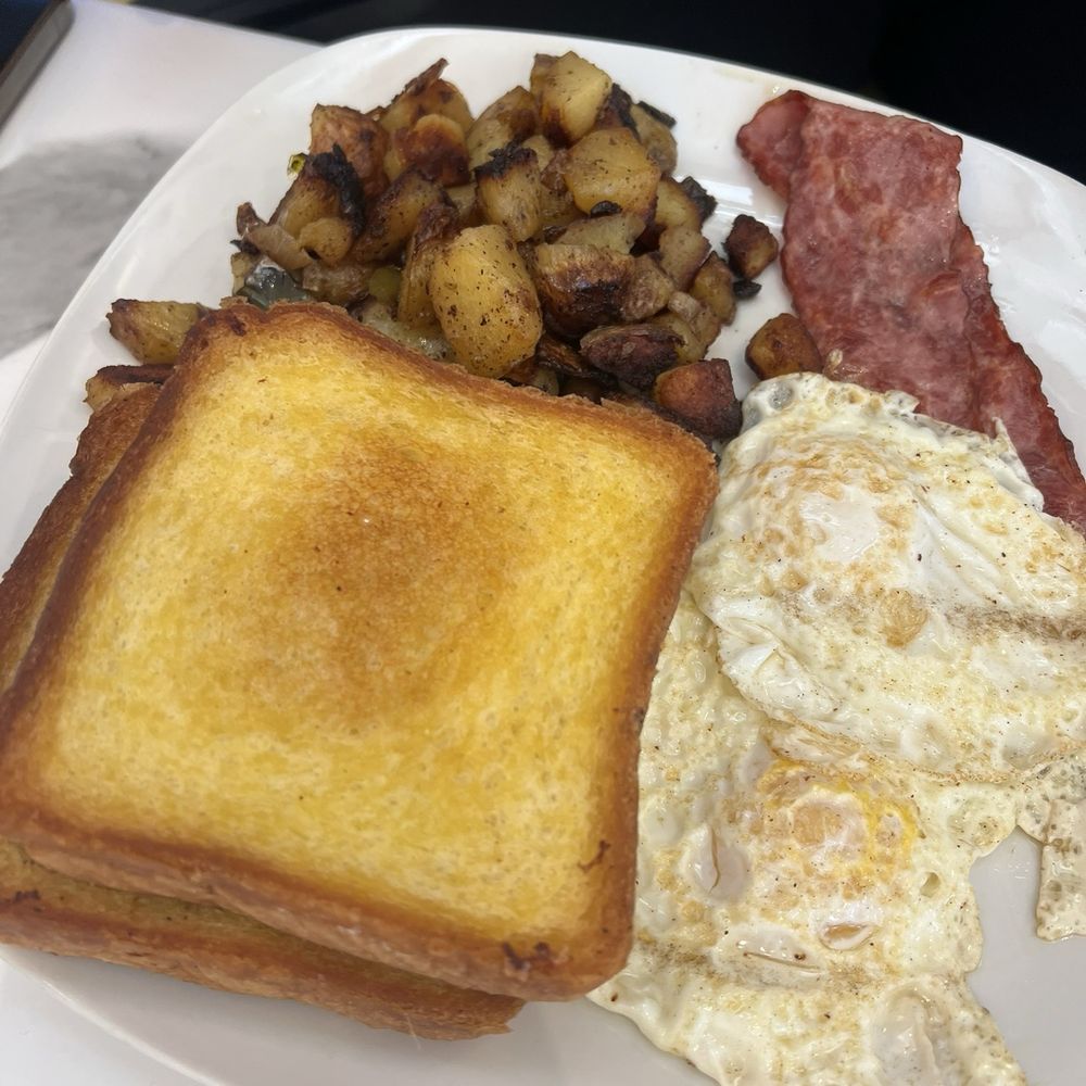 Yonder Brunch & Vibes - Breakfast & Brunch Near Me - Youngstown, Ohio Yonder Brunch & Vibes - Breakfast & Brunch Near Me - Youngstown, Ohio