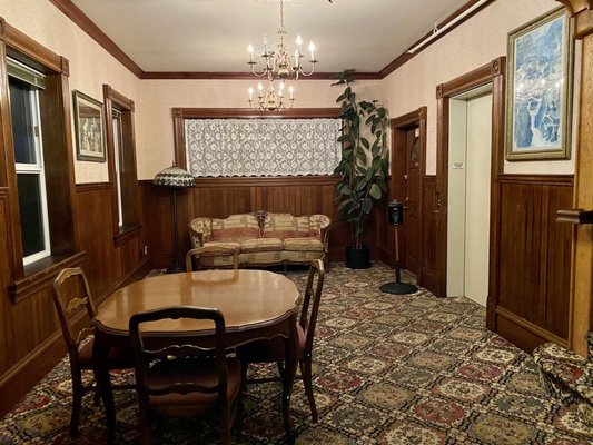 Inn at 2nd & C by null