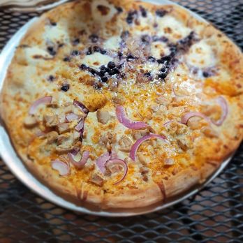Brickyard Hollow Brewing Company - Pizza Near Me - Freeport, Maine Brickyard Hollow Brewing Company - Pizza Near Me - Freeport, Maine