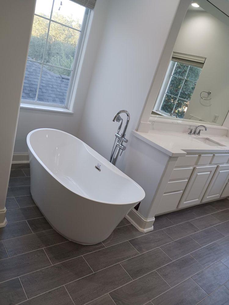 Slide of Mayra's Contracting Services