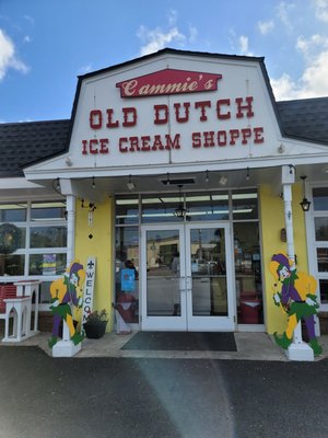Cammie's Old Dutch Ice Cream Shoppe by null
