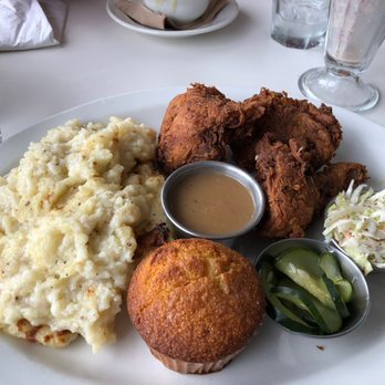 Gracie's Luncheonette - 3pc Fried Chicken Platter. - American Near Me - Leeds, New York