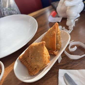 Elephant Indian Bar & Grill - Chicken Samosa - Indian Near Me - Dallas, Texas