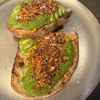 Hanso Café - Avocado toast - Coffee & Tea Near Me - Madrid, M