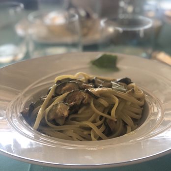 La Fontalina - Flat spaghetti with zucchini. - Italian Near Me - Capri, NA
