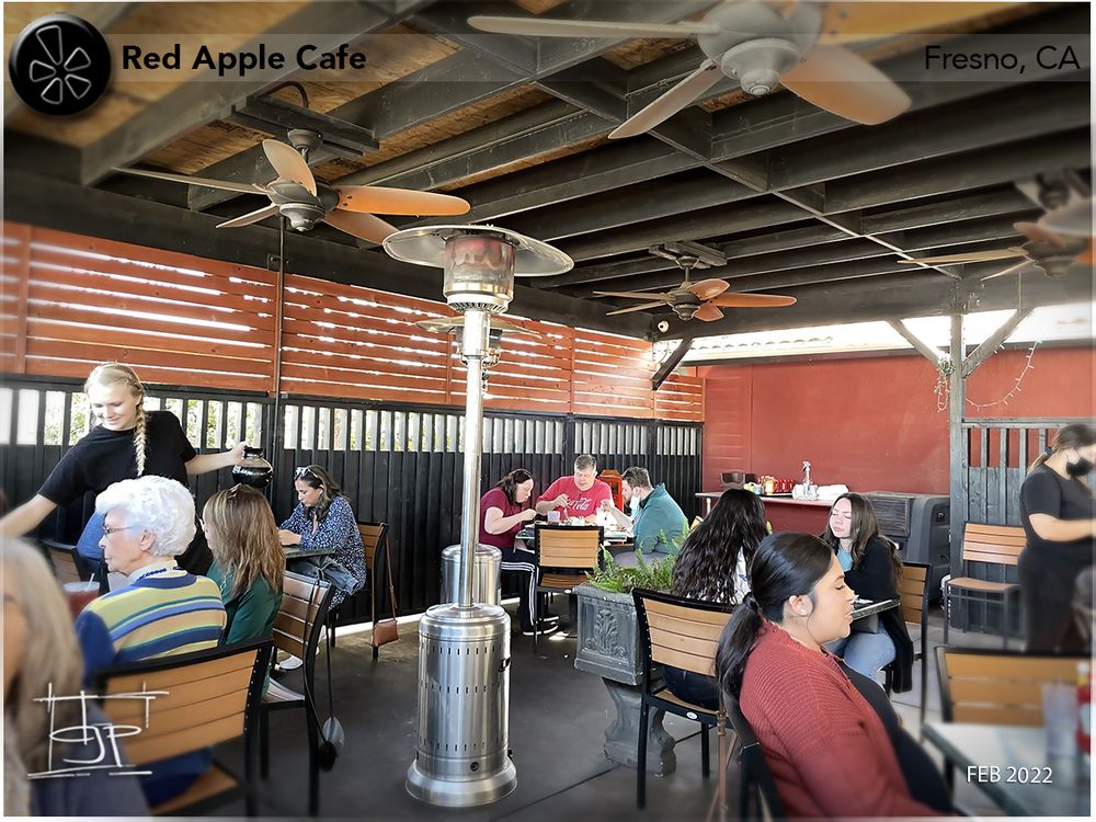 Red Apple Cafe