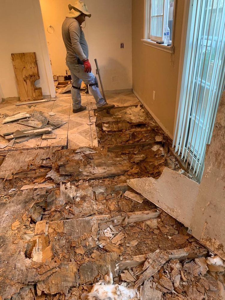 Slide of Santiago's Remodeling & Handyman Services