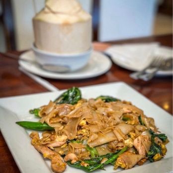 Banana Bay Restaurant - Thai Near Me - Temple City, California