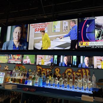 Eddie's Bar & Grill - Sports Bars Near Me - Largo, Florida