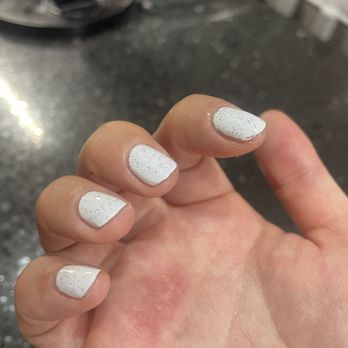 Carmel Valley Nail Lounge - She had to re-do my pointer finger because I messed it. Then she messed it up while fixing it and did not want to fix it again. - Nail Salons Near Me - San Diego, California
