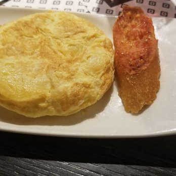 Vinitus - Spanish Tortilla - Tapas Bars Near Me - Barcelona, B Vinitus - Spanish Tortilla - Tapas Bars Near Me - Barcelona, B