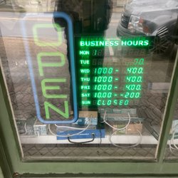 Springboro Upholstery - Been here twice now during posted hours and they aren't here.