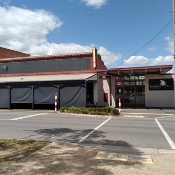 Brewster's Cafe & Food Store - Outside - Cafes Near Me - Garfield, VIC Brewster's Cafe & Food Store - Outside - Cafes Near Me - Garfield, VIC
