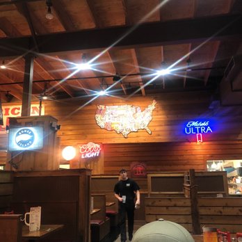 Logan's Roadhouse - Steakhouses Near Me - Pearl, Mississippi