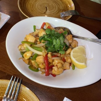 Mingalaba - Burmese Style Curry Chicken - Burmese Near Me - Burlingame, California Mingalaba - Burmese Style Curry Chicken - Burmese Near Me - Burlingame, California