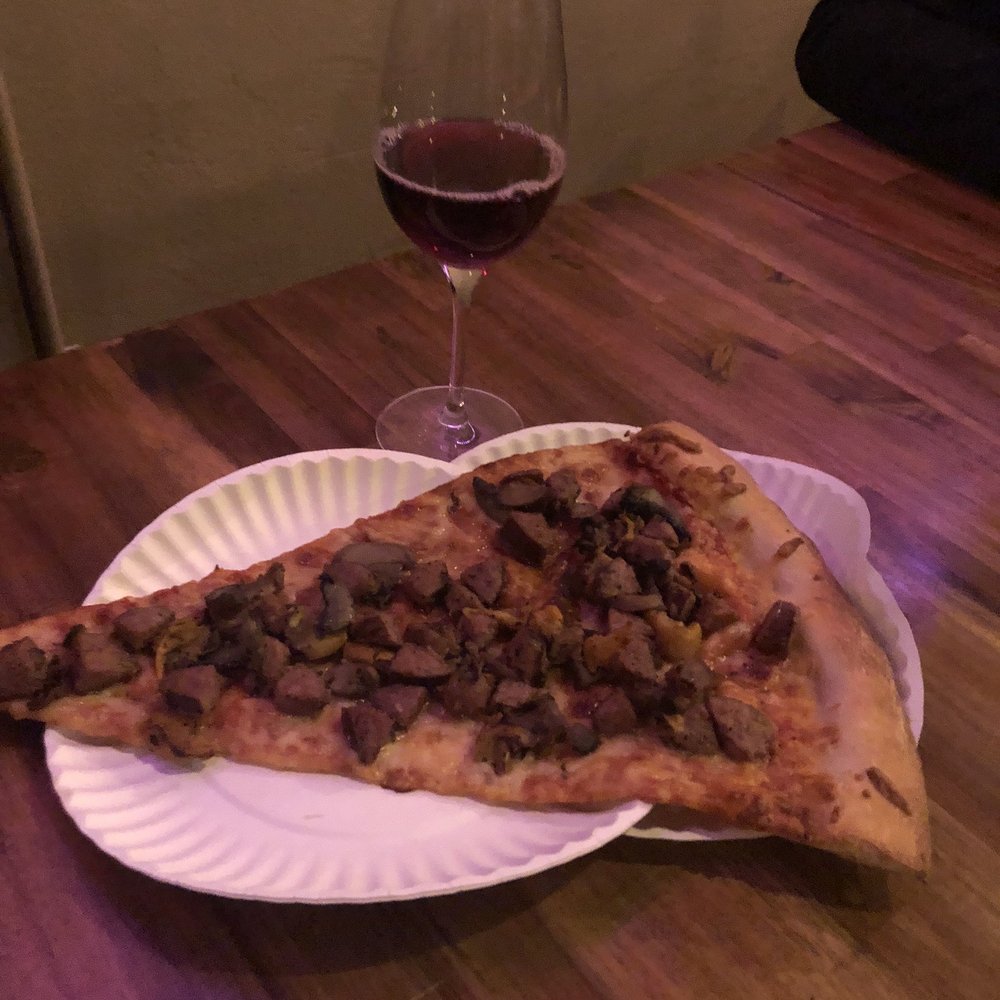 Benny Rinaldi’s - Specialty pizza - Pizza Near Me - North Charleston, South Carolina