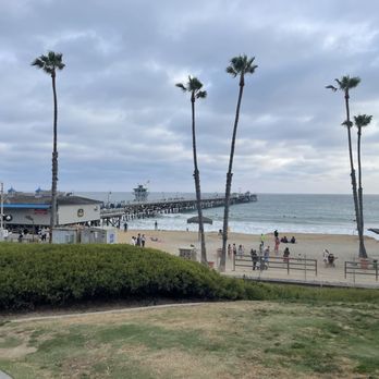San Clemente Pier - The pier. Viewpoint walking down from the parking lot - Beaches Near Me - San Clemente, California