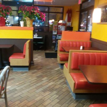 El Taco Market - Dinning area - Mexican Near Me - Raleigh, North Carolina El Taco Market - Dinning area - Mexican Near Me - Raleigh, North Carolina