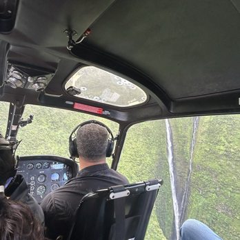 Air Maui Helicopter Tours - Aerial Tours Near Me - Kahului, Hawaii Air Maui Helicopter Tours - Aerial Tours Near Me - Kahului, Hawaii