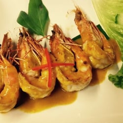 Washi Thaï - Gambas grillés à la sauce paneang