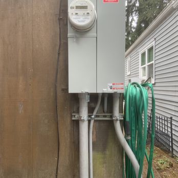 HB Electric Solutions - TOTAL replacement Outside Main Panel w/meter, associated boxes and cable runs - Electricians Near Me - Puyallup, Washington HB Electric Solutions - TOTAL replacement Outside Main Panel w/meter, associated boxes and cable runs - Electricians Near Me - Puyallup, Washington
