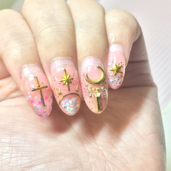 Nail Bawse - It's been exactly 4 weeks today and still no lifting I'm so surprised by her talent - Nail Technicians Near Me