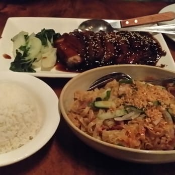 Burma Superstar - Flavorless Garlic Noodles & Pork Belly... Shame - Burmese Near Me - Alameda, California