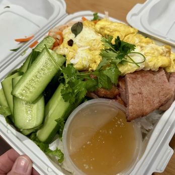 La Baguette Vietnamese Sandwiches - Spam & Egg Rice Bowl - Vietnamese Near Me - Palm Desert, California