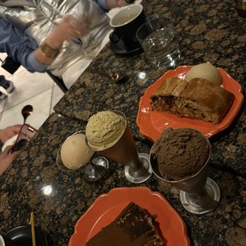 Ama - Desert heaven ! - Desserts Near Me - Washington, DC, District of Columbia