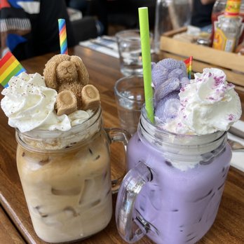 Lapisara Eatery - Slated Iced Salted Caramel Macchiato and Iced UBE Latte - Breakfast & Brunch Near Me - San Francisco, California