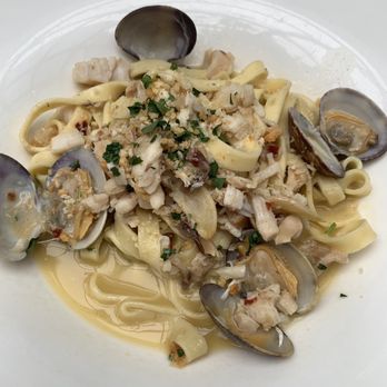 NOMO Kitchen - Vongole - New American Near Me - New York, New York