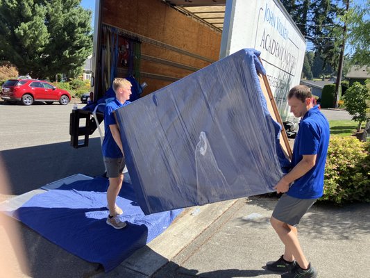 Customer Review- Cassandra - “THANK YOU SO SO SO SO SO SO VERY MUCH!!!!! Oh man- I have NEVER had a move like that before. It was absolutely unreal, I was completely blown away. I am amazed at the lightning speed the guys worked, and while keeping everything in perfect condition! I didn’t know that was even humanly possible to do a move like that! Leaving raving reviews all over the place is on my to do list just as soon as I’m able.”
