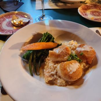 The Iron Door - Seared Diver Scallops - New American Near Me - Johnsville, California The Iron Door - Seared Diver Scallops - New American Near Me - Johnsville, California