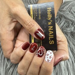 Holly’s Nails