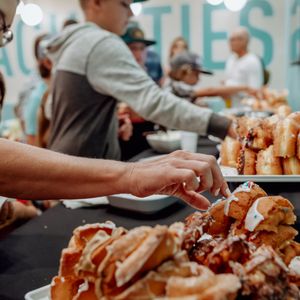 REFUGE CALVARY CHAPEL HB - 20 Photos & 22 Reviews - 7800 Edinger Ave ...