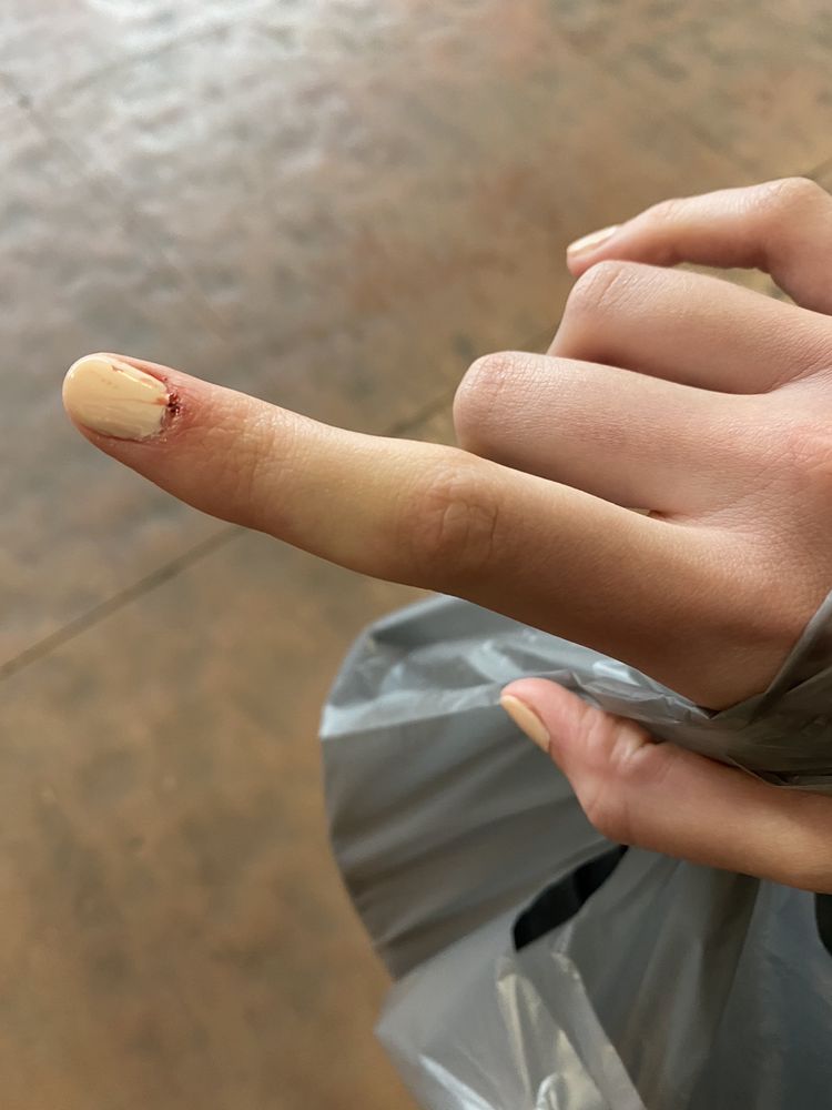 DELUX SPA & NAILS Updated May 2024 30 Photos & 31 Reviews 2049