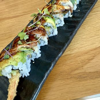 Show Izakaya - Dragon roll - Japanese Near Me - Davis, California