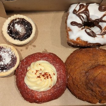 Despi Delite Bakery - Cherry tart, blueberry tart, red velvet donut, filled croissant donut, ginger molasses cookie - Donuts Near Me - Everett, Washington