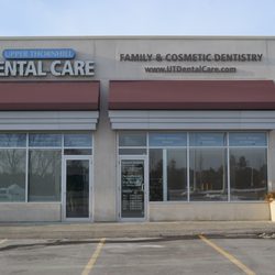 Upper Thornhill Dental Care - Outside Entrance