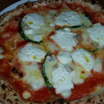 Pizzeria l'autentico - 4 cheese pizza. - Pizza Near Me - Vienna, 9