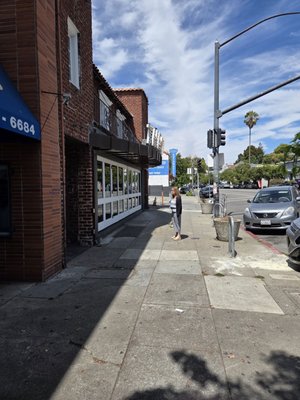 The Star on Grand by null