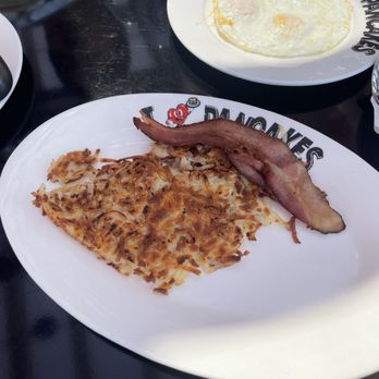 I Heart Pancakes - hashbrowns, bacon, sunny side up eggs - Sandwiches Near Me - Irvine, California