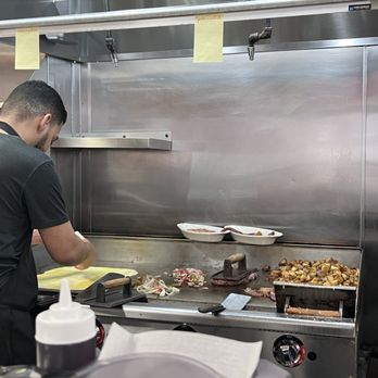 Theo's Cozy Corner - Grill cook, making magic - Breakfast & Brunch Near Me - Boston, Massachusetts