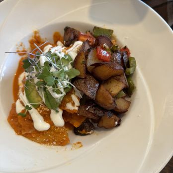 Verano Cafe - Chilaquiles with a side of potato's - Breakfast & Brunch Near Me - Sonoma, California Verano Cafe - Chilaquiles with a side of potato's - Breakfast & Brunch Near Me - Sonoma, California